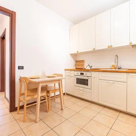 Apartment House Acquaseria